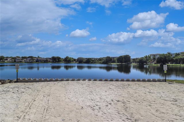 9373 Fontainebleau Blvd K234, Miami, FL 33172