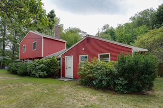 135 Maple St, Lexington, MA 02420