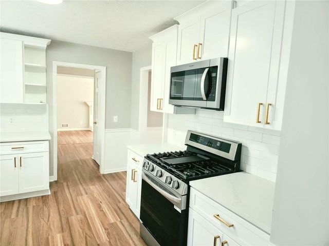 850 Springtime Drive, Lawrenceville, GA 30043