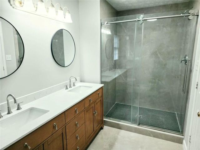 850 Springtime Drive, Lawrenceville, GA 30043
