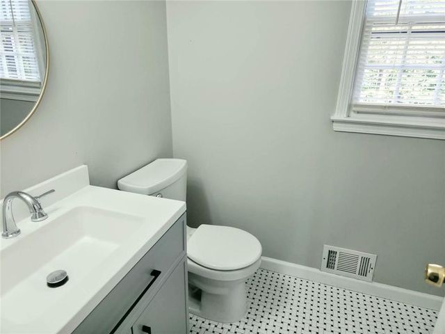 850 Springtime Drive, Lawrenceville, GA 30043