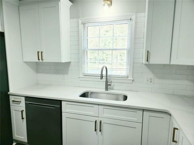 850 Springtime Drive, Lawrenceville, GA 30043