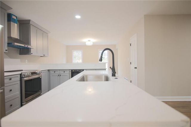 5702 Brynwood Circle NW, Acworth, GA 30101