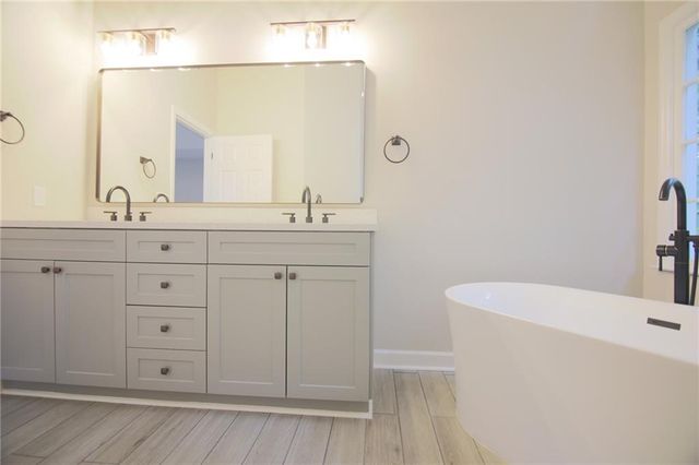 5702 Brynwood Circle NW, Acworth, GA 30101