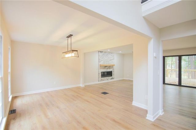 5702 Brynwood Circle NW, Acworth, GA 30101