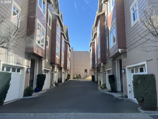 4215 Se KING Rd, Milwaukie, OR 97222