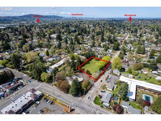 4215 Se KING Rd, Milwaukie, OR 97222