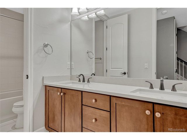 10482 Marigold Ct, Highlands Ranch, CO 80126