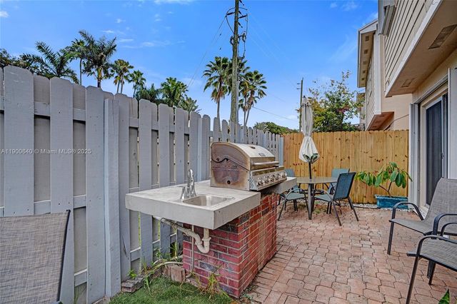 12221 SW 144th Ter, Miami, FL 33186