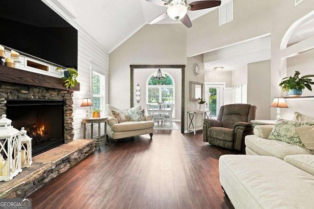 142 Laurel Creek Court, Carrollton, GA 30117
