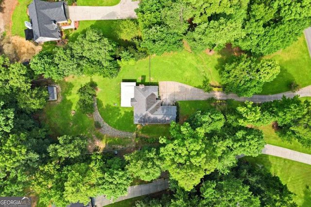 142 Laurel Creek Court, Carrollton, GA 30117