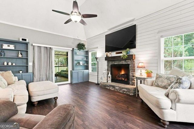 142 Laurel Creek Court, Carrollton, GA 30117