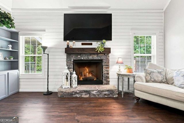 142 Laurel Creek Court, Carrollton, GA 30117