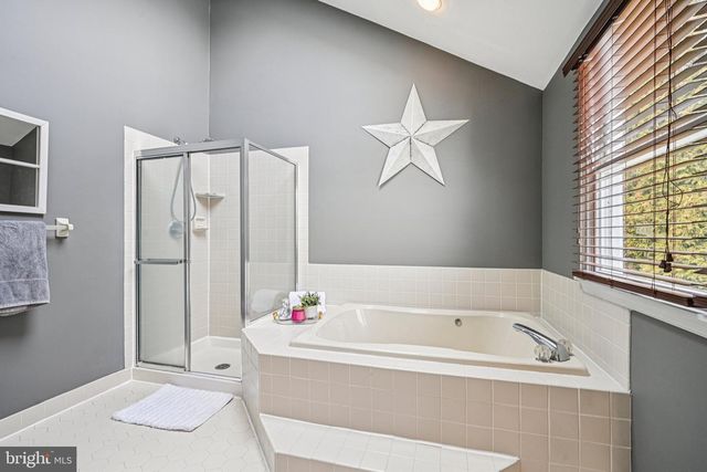 520 IRONWOOD WAY, Dresher, PA 19025