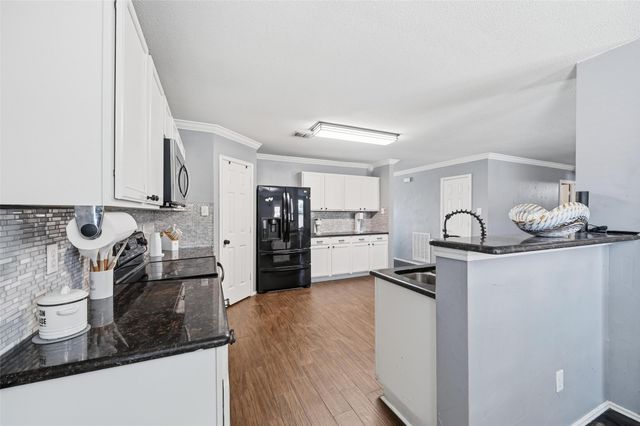 605 Jagera Way, Arlington, TX 76002