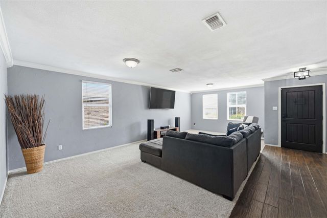 605 Jagera Way, Arlington, TX 76002