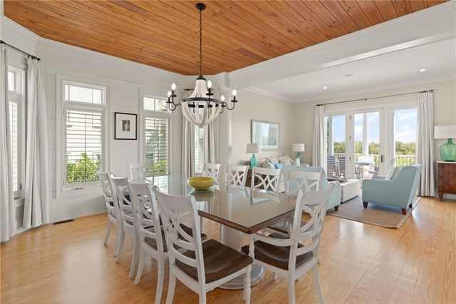 1709 Dixon Lane, St. Simons Island, GA 31522
