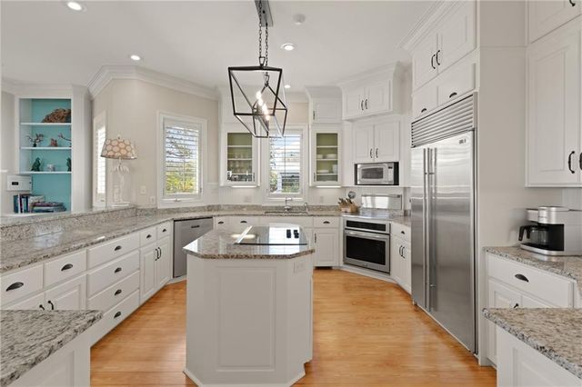 1709 Dixon Lane, St. Simons Island, GA 31522