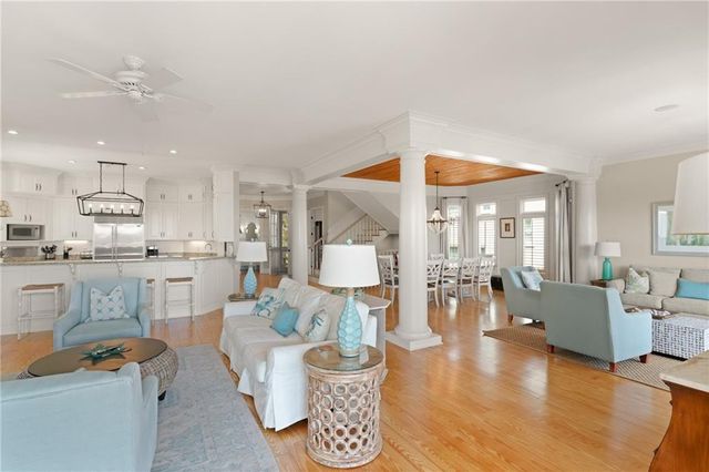 1709 Dixon Lane, St. Simons Island, GA 31522