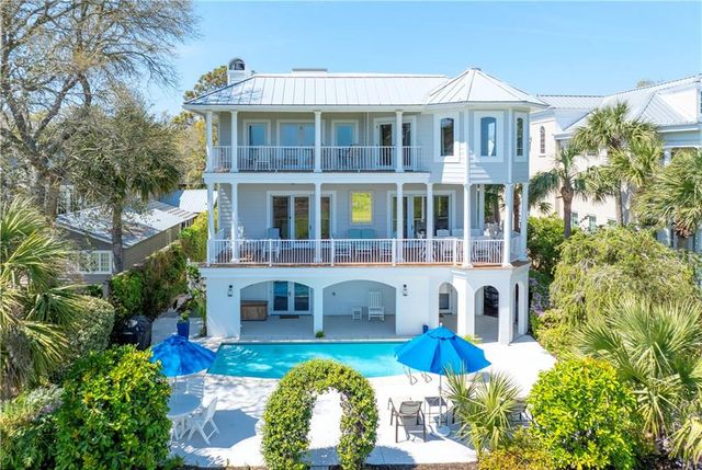 1709 Dixon Lane, St. Simons Island, GA 31522