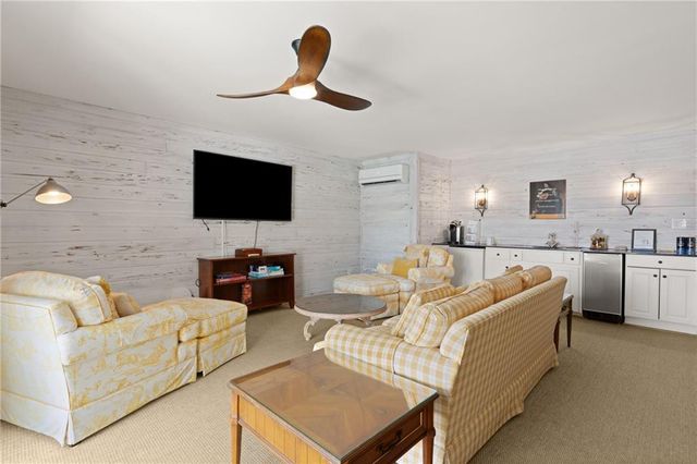 1709 Dixon Lane, St. Simons Island, GA 31522
