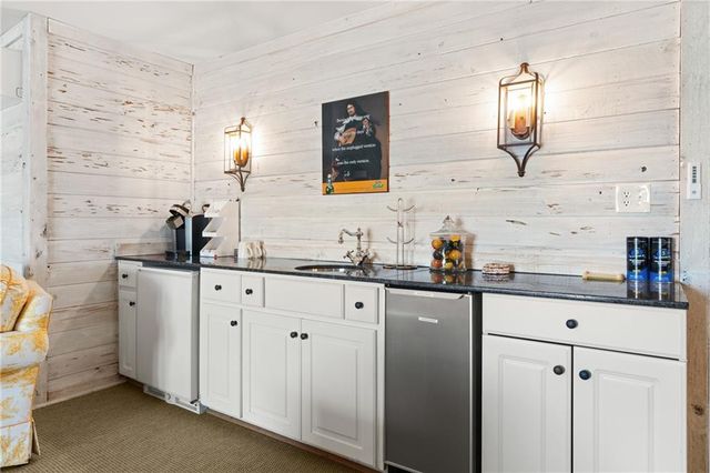 1709 Dixon Lane, St. Simons Island, GA 31522