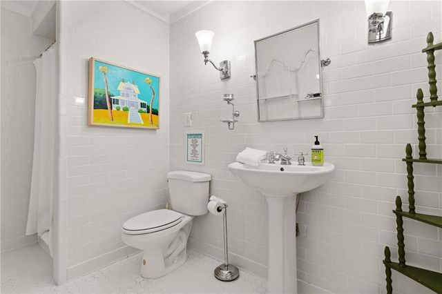 1709 Dixon Lane, St. Simons Island, GA 31522