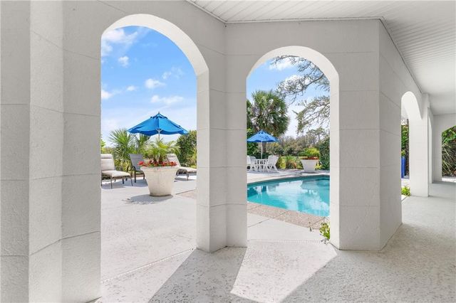 1709 Dixon Lane, St. Simons Island, GA 31522