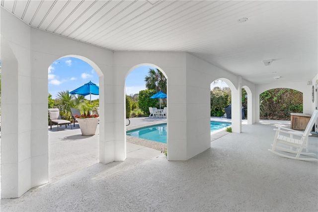 1709 Dixon Lane, St. Simons Island, GA 31522