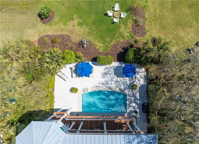 1709 Dixon Lane, St. Simons Island, GA 31522