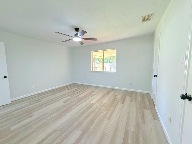 14638 Presidents Drive W, Houston, TX 77047