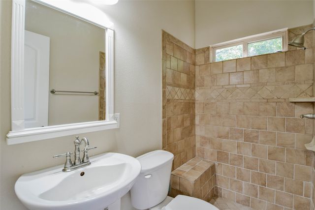 4900 Rio Vista Drive, De Cordova, TX 76049