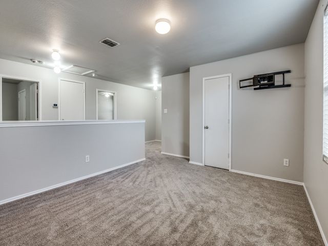 1035 Mayflowers Lane, Lancaster, TX 75134