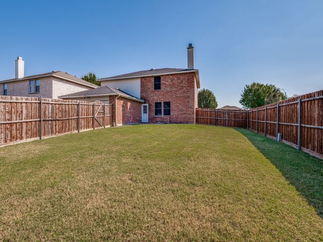 1035 Mayflowers Lane, Lancaster, TX 75134