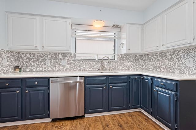 2307 Country Place Drive, Richmond, TX 77406