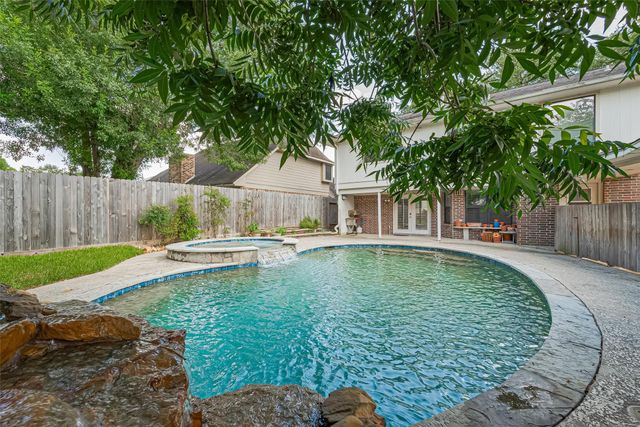 2307 Country Place Drive, Richmond, TX 77406