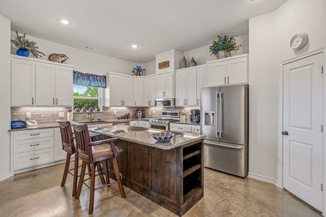 4305 Skyline Drive, Bluff Dale, TX 76433