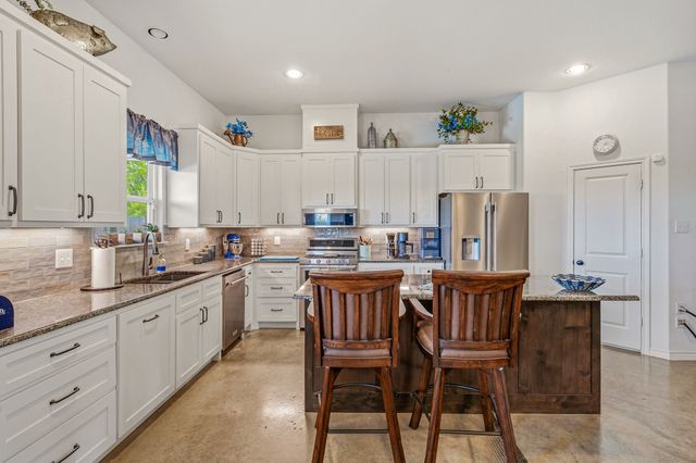 4305 Skyline Drive, Bluff Dale, TX 76433