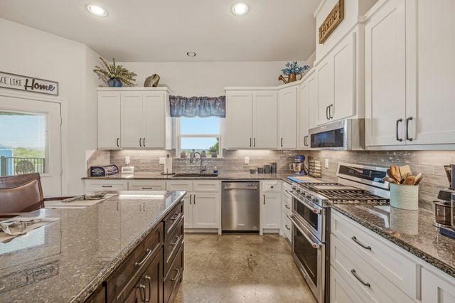 4305 Skyline Drive, Bluff Dale, TX 76433