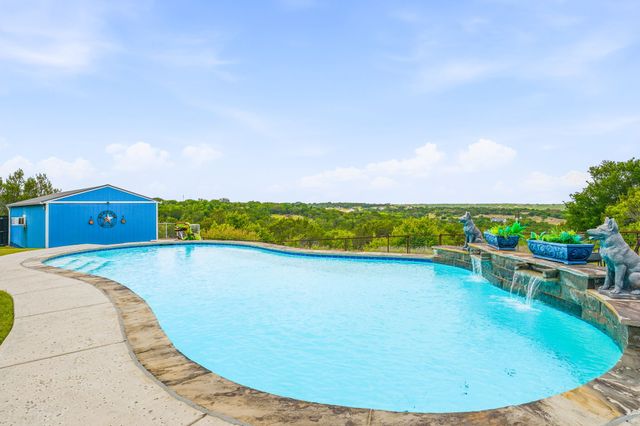 4305 Skyline Drive, Bluff Dale, TX 76433