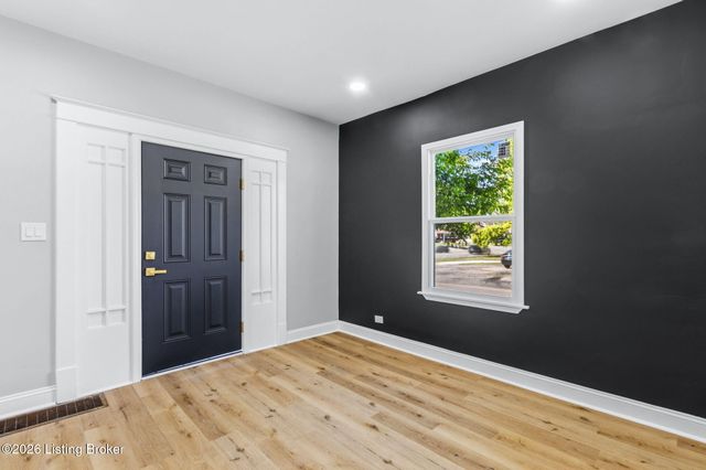 3343 Taylor Blvd, Louisville, KY 40215