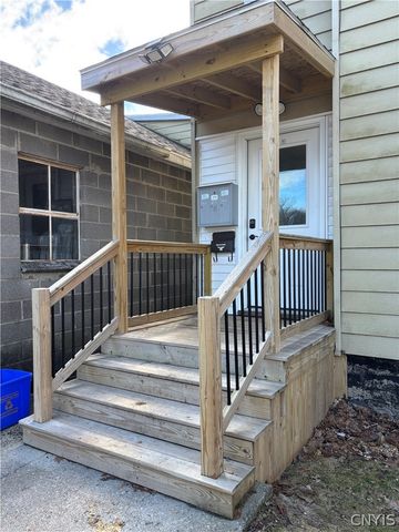 501 Montrose Avenue, Geddes, NY 13219