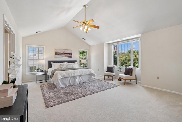 5105 WARREN PL NW, Washington, DC 20016