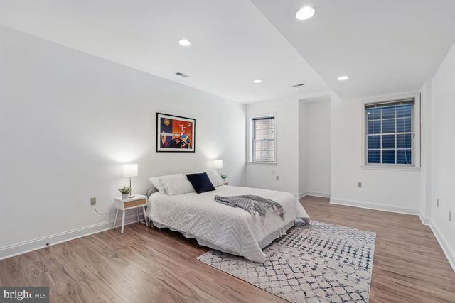 5105 WARREN PL NW, Washington, DC 20016