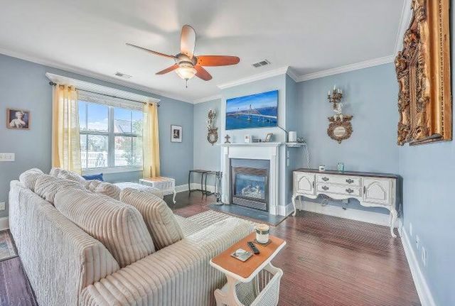 200 Crossandra Avenue, Summerville, SC 29483