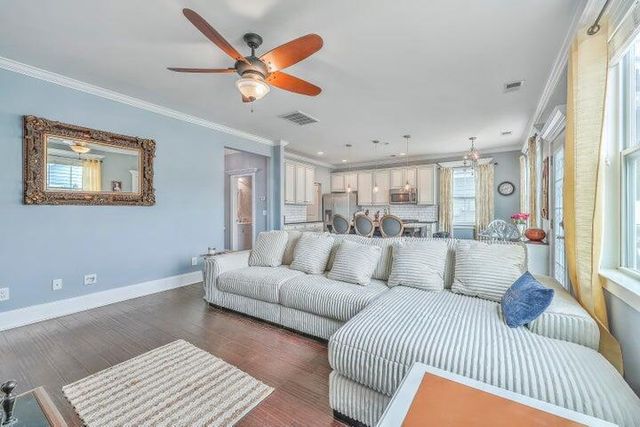 200 Crossandra Avenue, Summerville, SC 29483