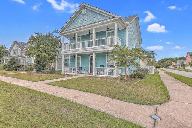 200 Crossandra Avenue, Summerville, SC 29483
