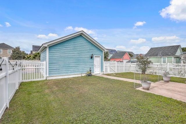 200 Crossandra Avenue, Summerville, SC 29483