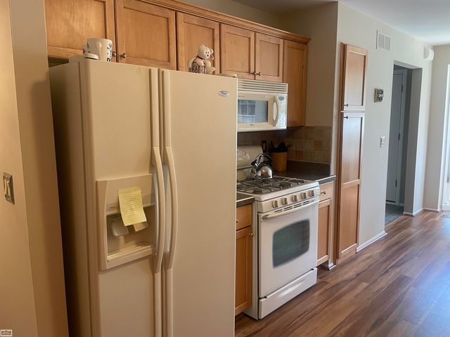 1343 Autumn Lane, Rochester Hills, MI 48306