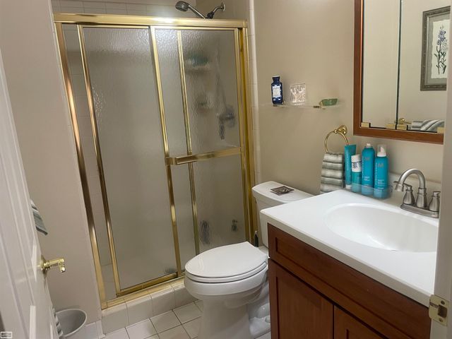 1343 Autumn Lane, Rochester Hills, MI 48306